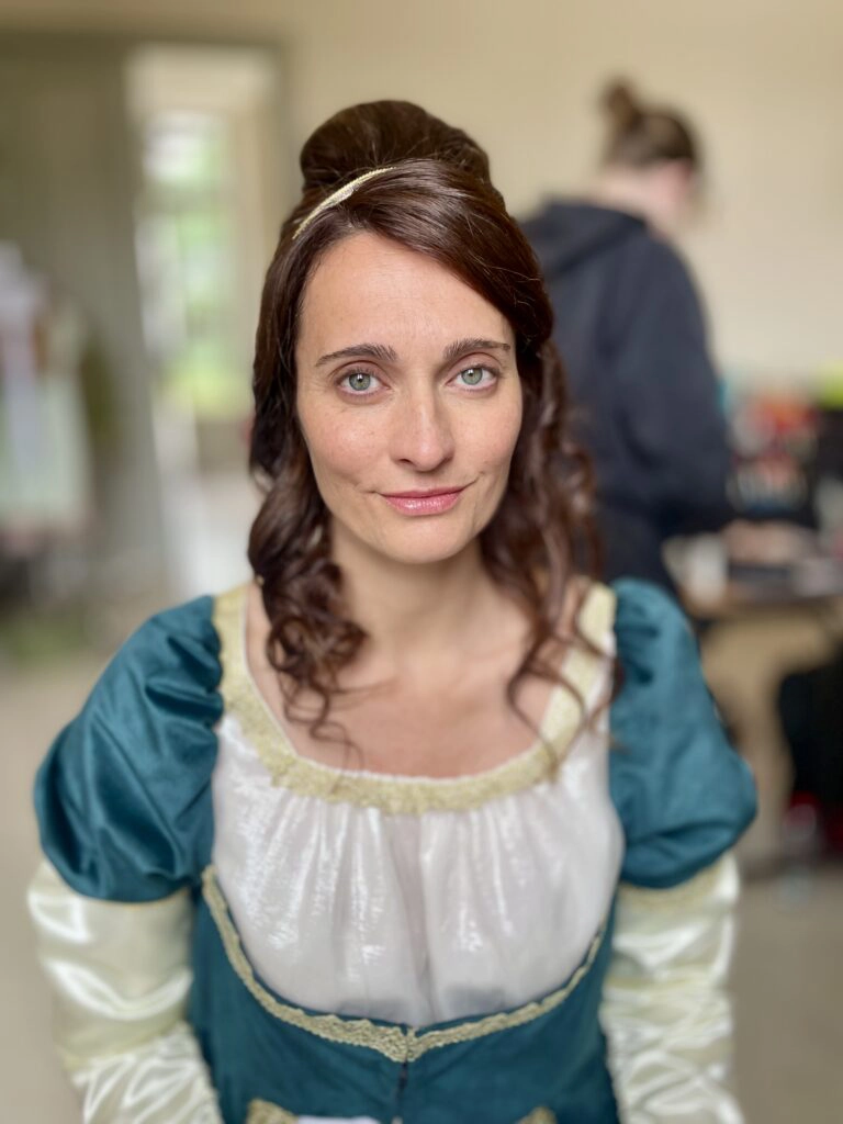 Justine Fiorito Maquillage cinéma époque 1800 Maquillage d’époque 1800 réalisé par Justine Fiorito pour un tournage historique.