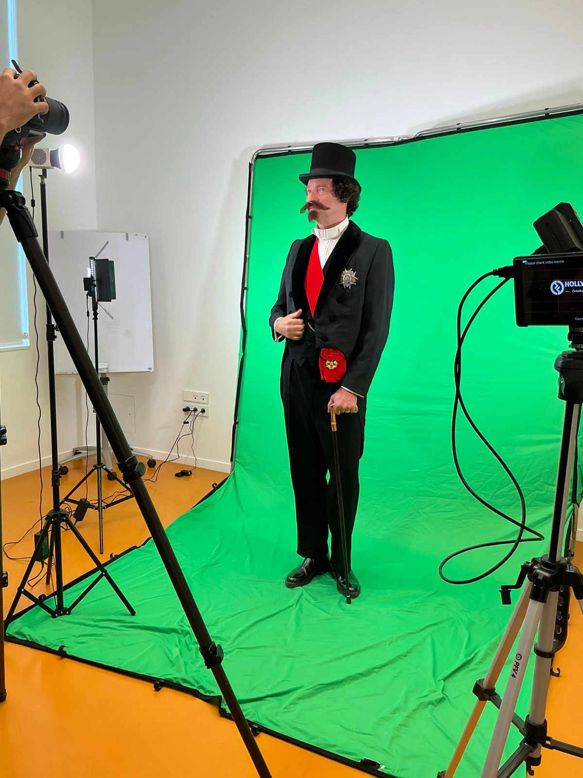 Maquillage cinéma réalisé par Justine Fiorito sur le Duc de Morny pour tournage publicitaire et reconstitution historique.